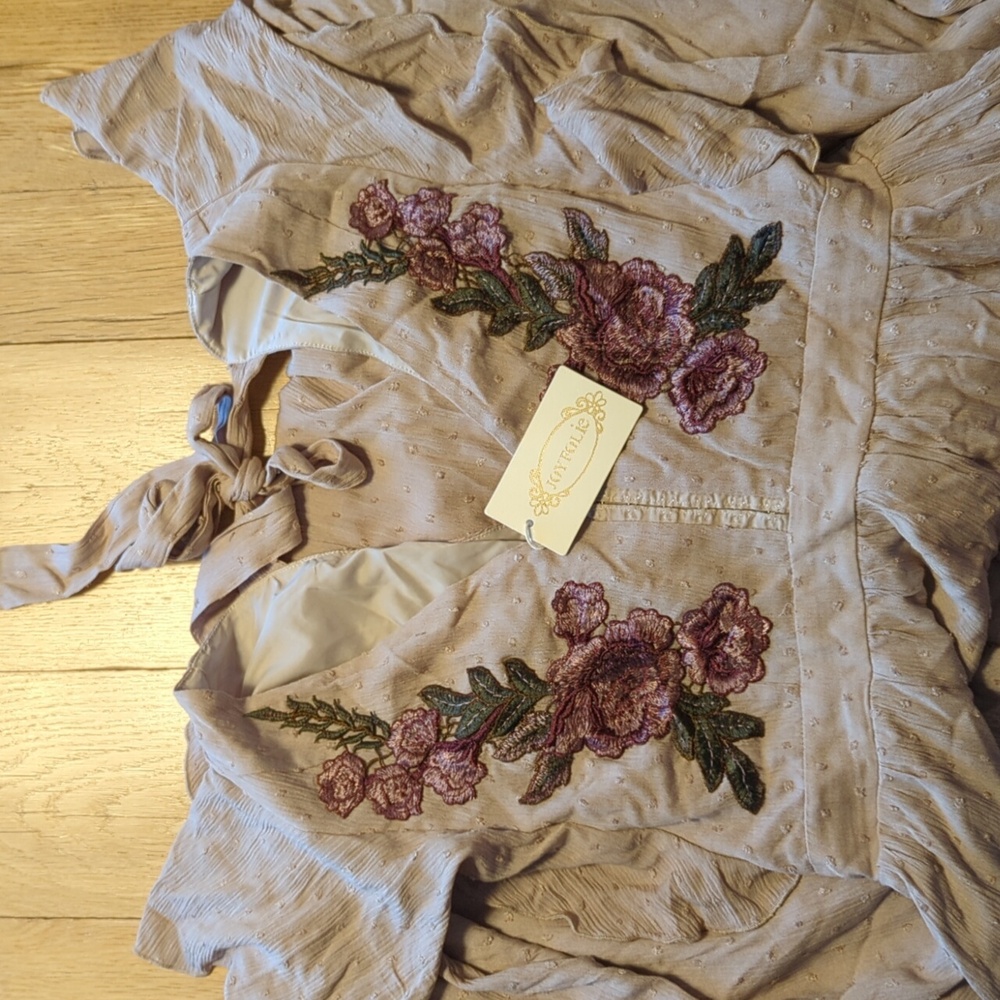 NWT Joyfolie Diah Dress in light taupe M